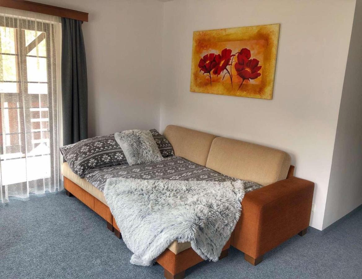 Apartman Renata 10 Ruzomberok Exterior foto